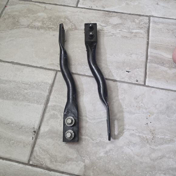 Front Left Right Bumper Bracket for Chevy Silverado 2500/3500HD 15-19 GMC Sierra - Picture 12 of 16